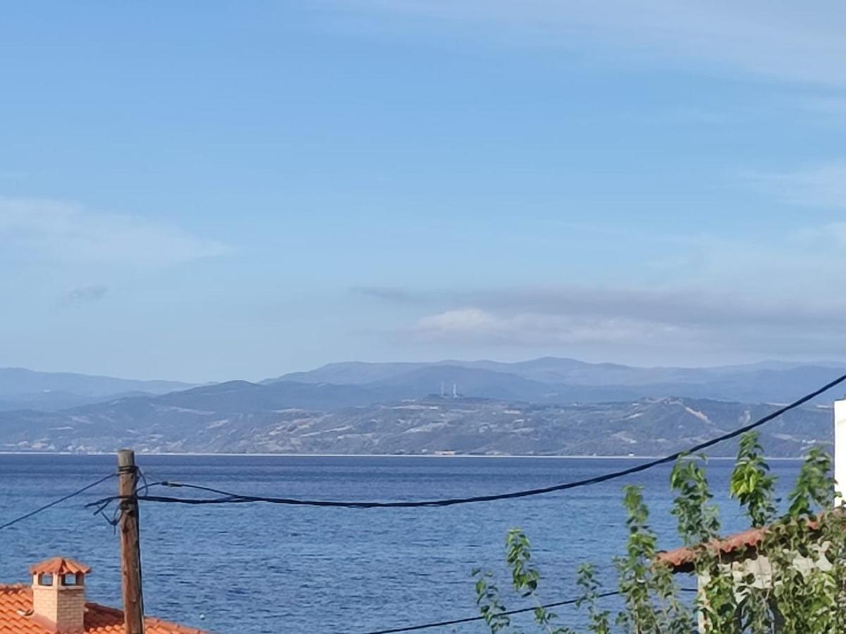 Ξενώνας Φωτεινη Ouranoupoli Exterior foto
